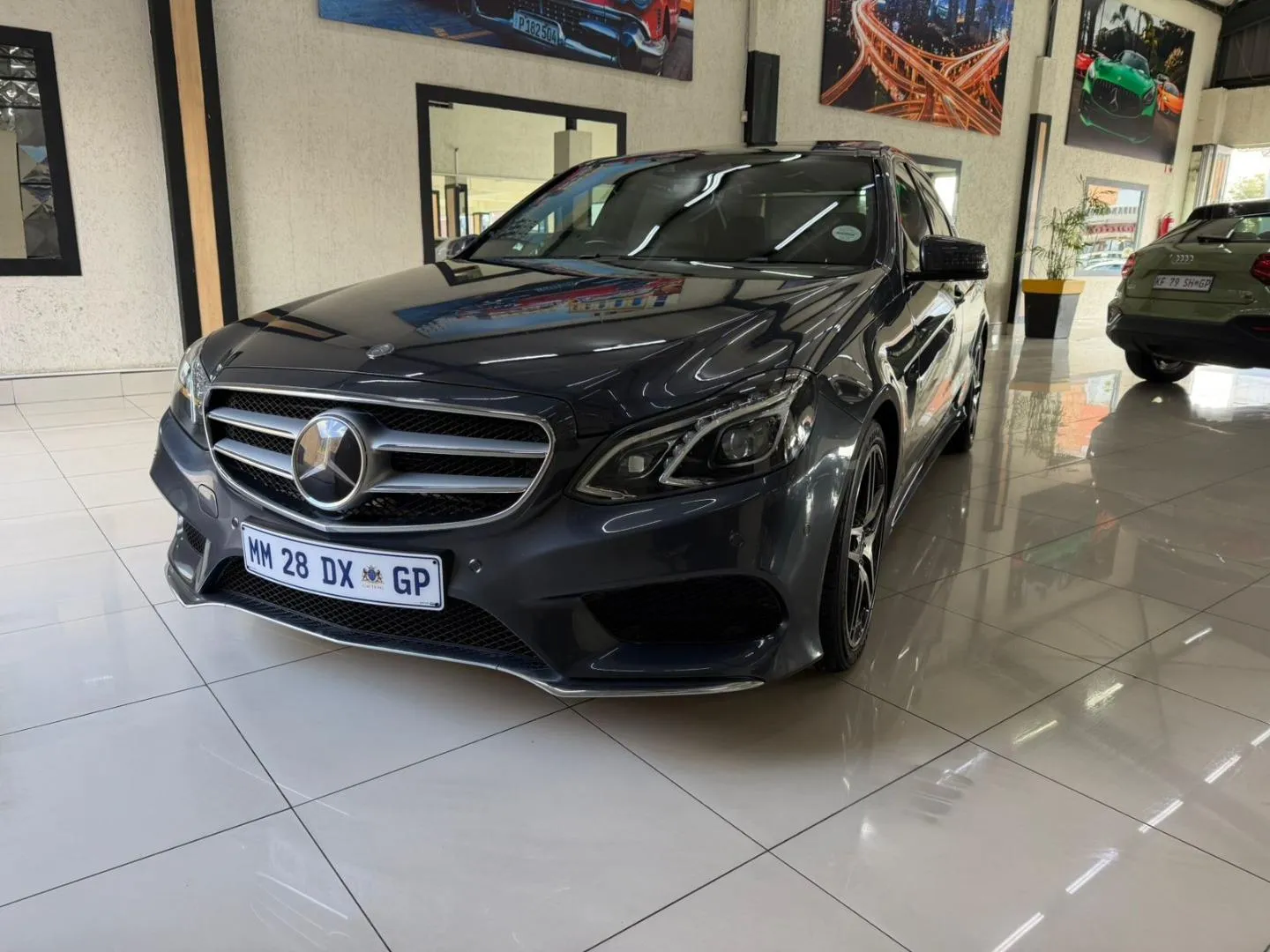 2015 Mercedes-Benz E-Class E250CDI Avantgarde, photo 2 of 12
