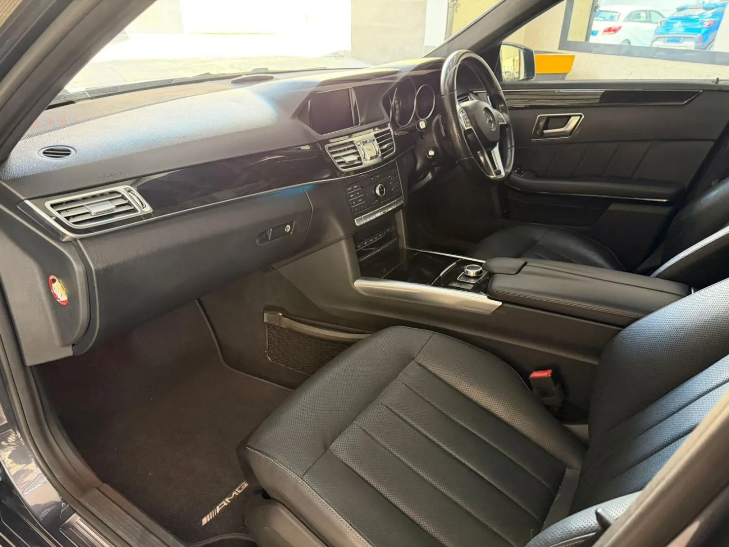 2015 Mercedes-Benz E-Class E250CDI Avantgarde, photo 15 of 23