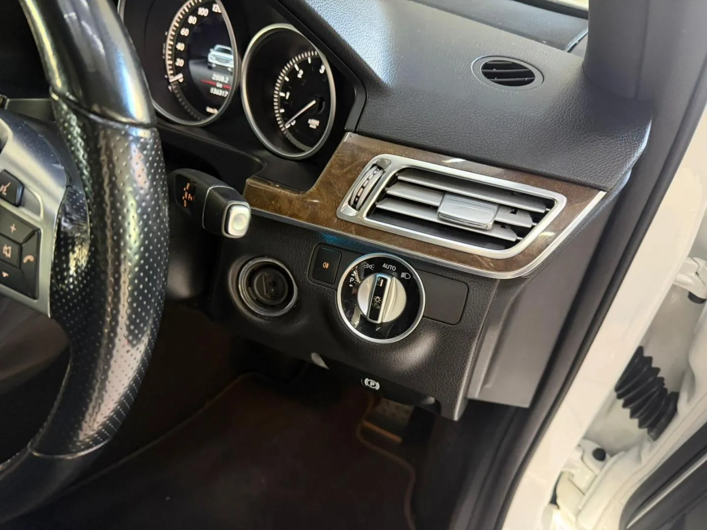 2015 Mercedes-Benz E-Class E350 BlueTec Avantgarde, photo 12 of 18