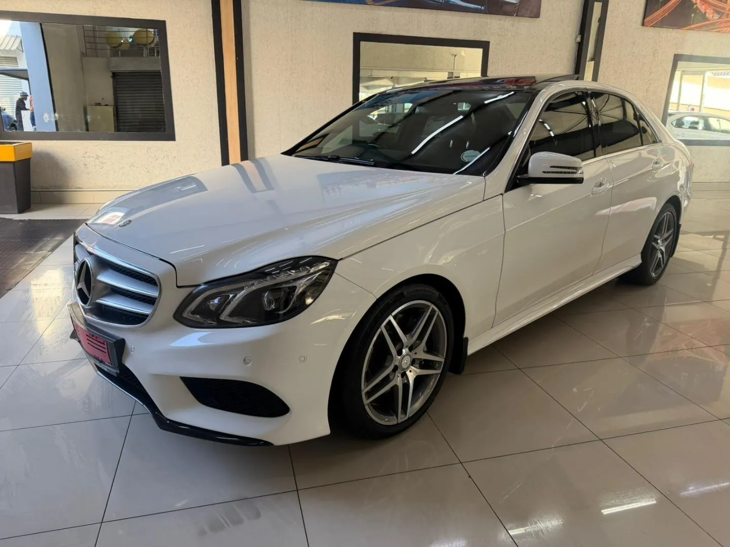 2015 Mercedes-Benz E-Class E350 BlueTec Avantgarde, photo 2 of 18