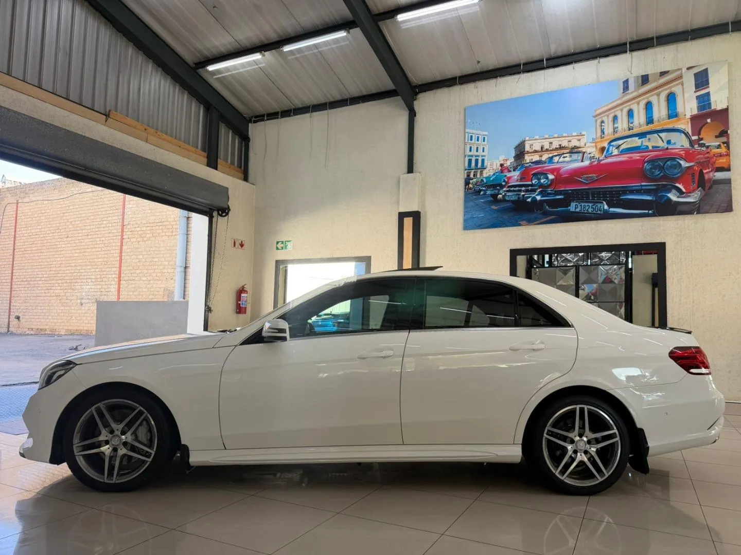 2015 Mercedes-Benz E-Class E350 BlueTec Avantgarde, photo 4 of 18