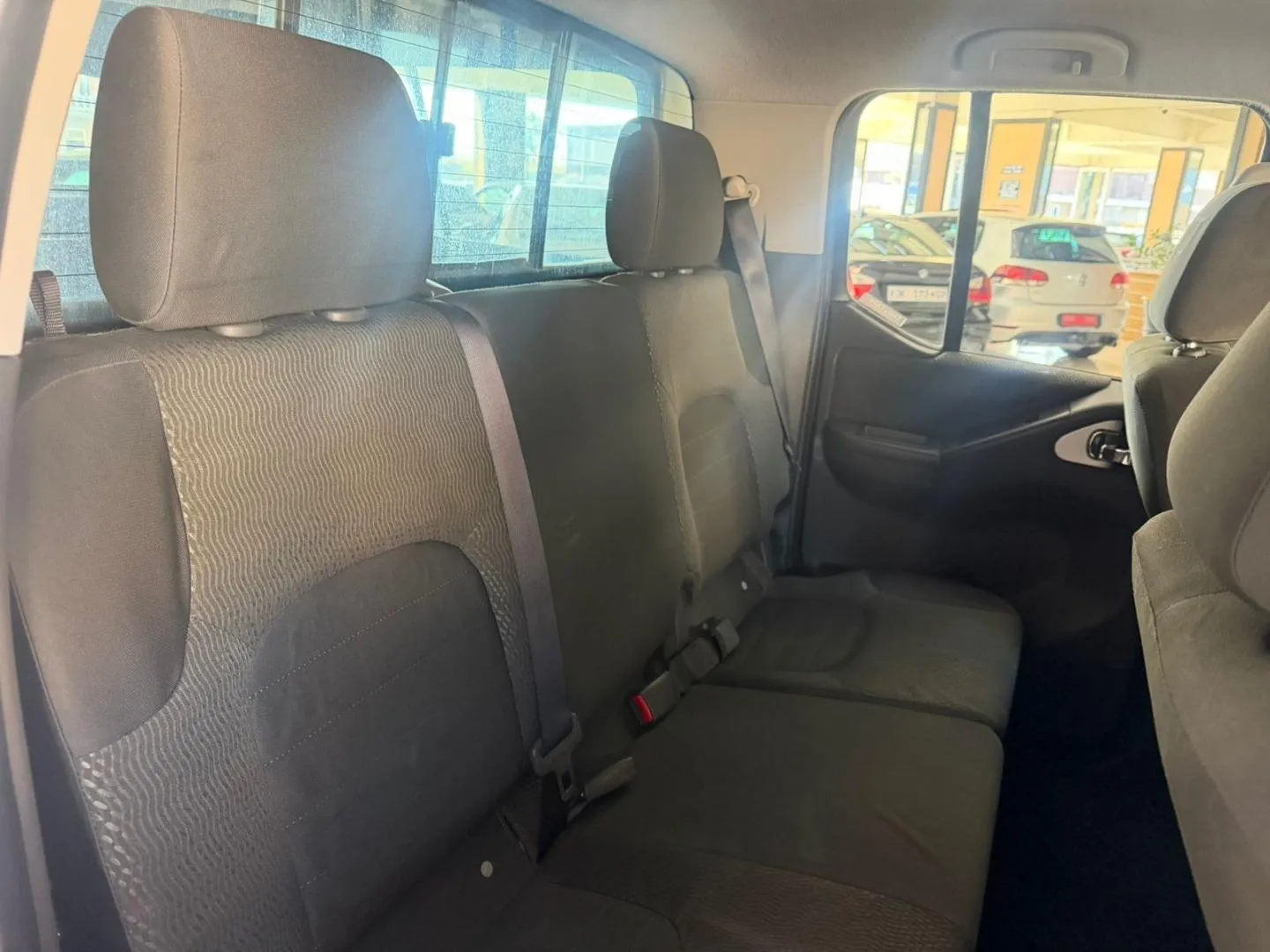 2015 Nissan Navara 2.5dCi Double Cab LE, photo 8 of 14