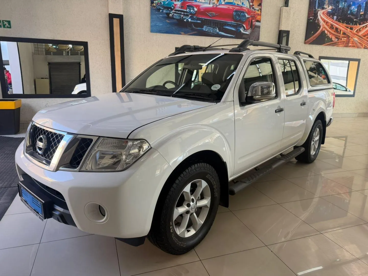 2015 Nissan Navara 2.5dCi Double Cab LE, photo 2 of 14