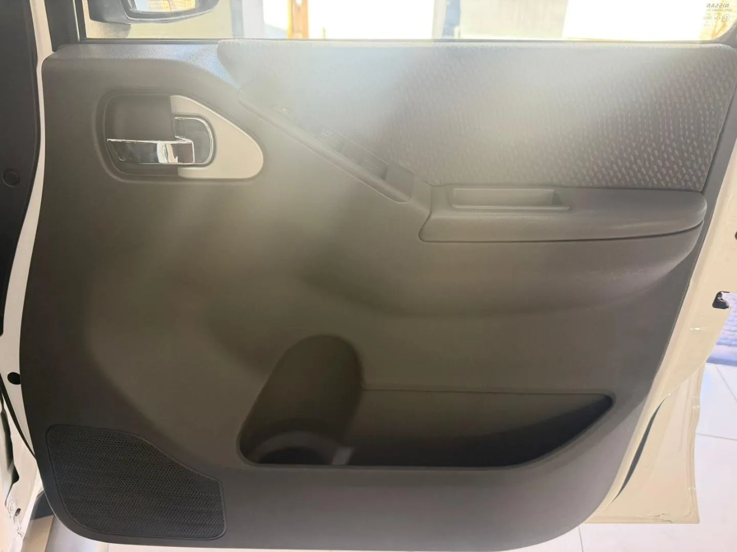 2015 Nissan Navara 2.5dCi Double Cab LE, photo 12 of 14