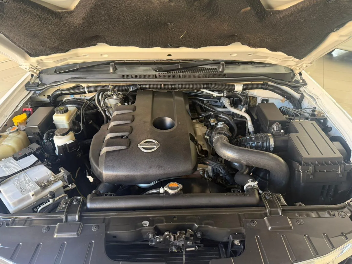2015 Nissan Navara 2.5dCi Double Cab LE, photo 14 of 14