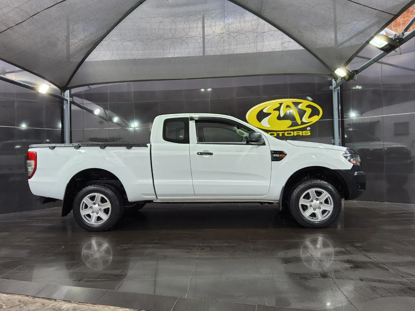 2016 Ford Ranger 2.2TDCi SuperCab Hi-Rider XL, photo 2 of 8