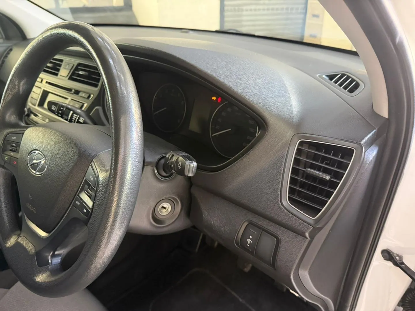 2016 Hyundai i20 1.4 Fluid, photo 11 of 17