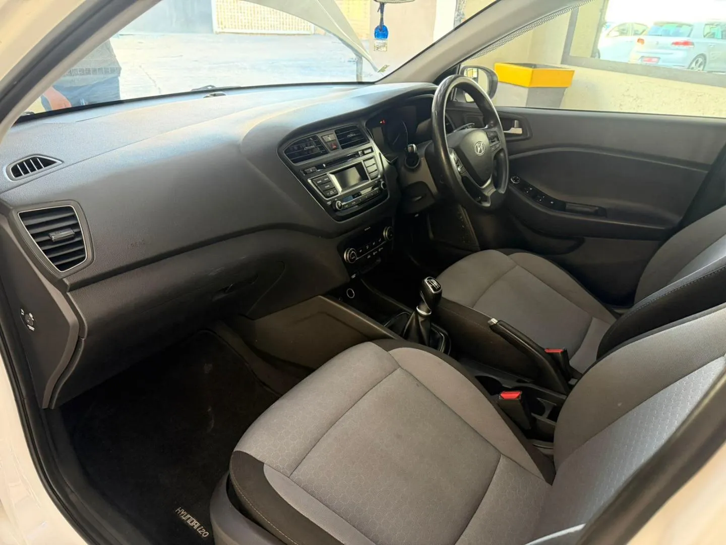 2016 Hyundai i20 1.4 Fluid, photo 13 of 17