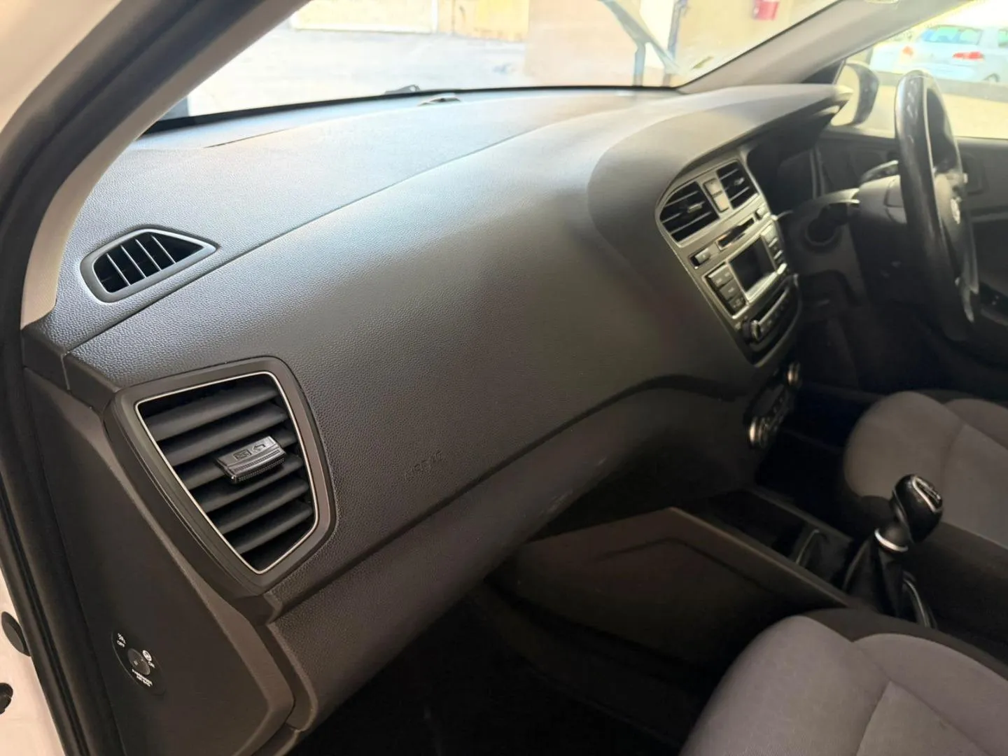 2016 Hyundai i20 1.4 Fluid, photo 14 of 17