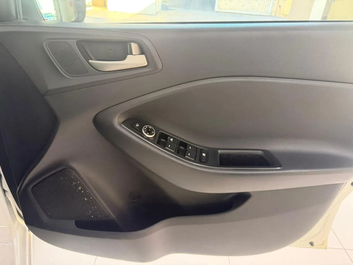 2016 Hyundai i20 1.4 Fluid, photo 15 of 17
