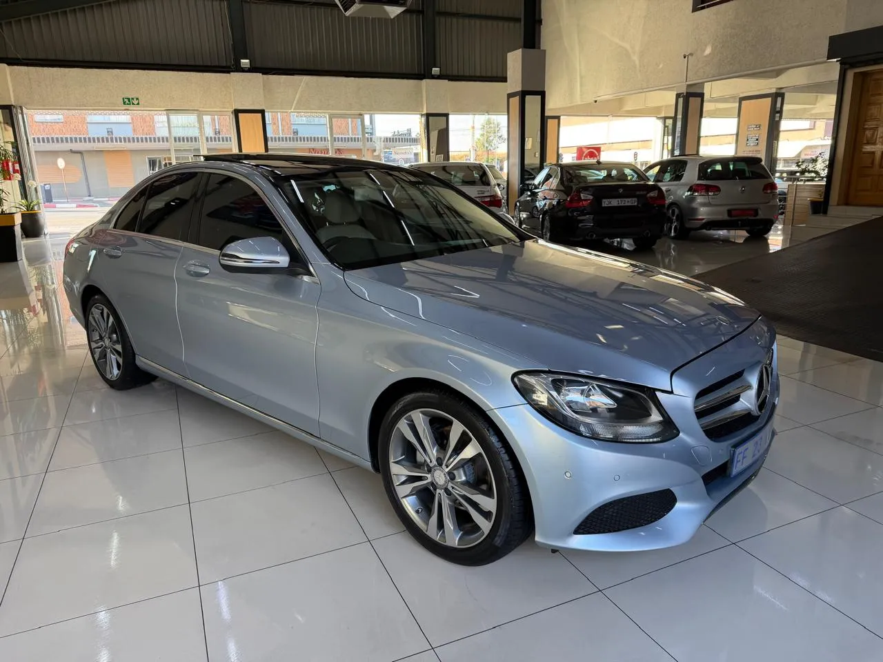 2016 Mercedes-Benz C-Class C180 Avantgarde Auto, photo 1 of 17