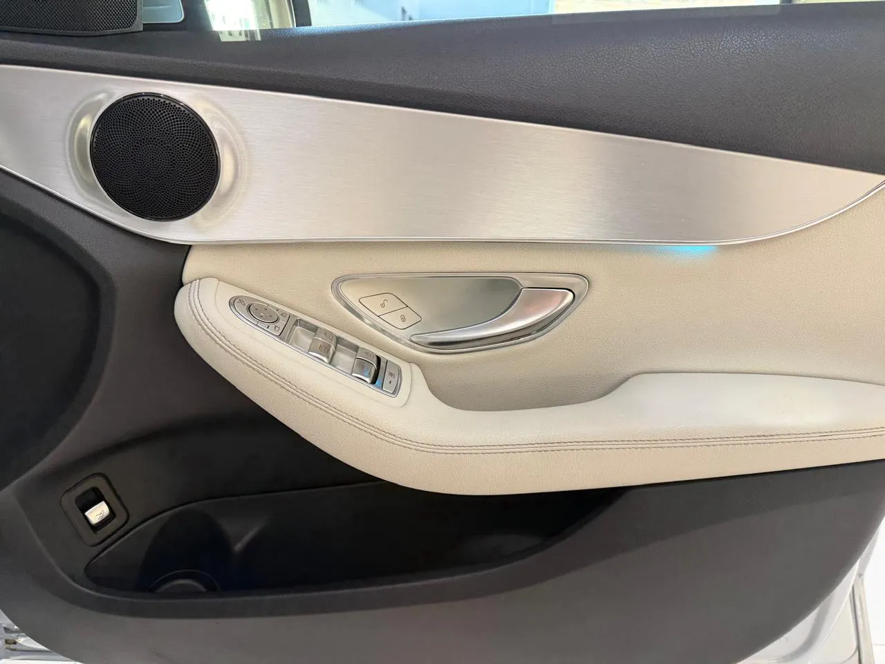 2016 Mercedes-Benz C-Class C180 Avantgarde Auto, photo 15 of 17