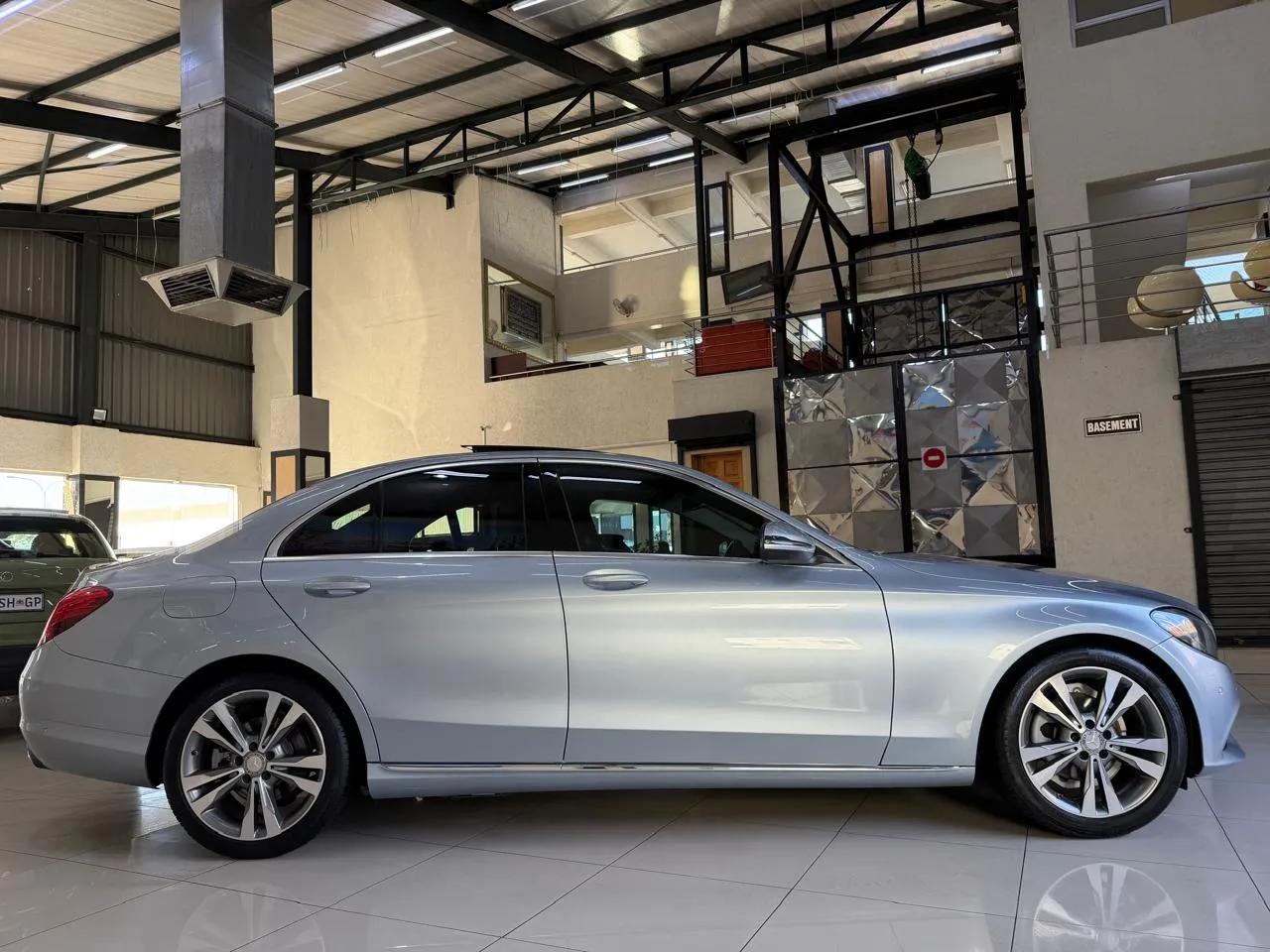 2016 Mercedes-Benz C-Class C180 Avantgarde Auto, photo 4 of 17