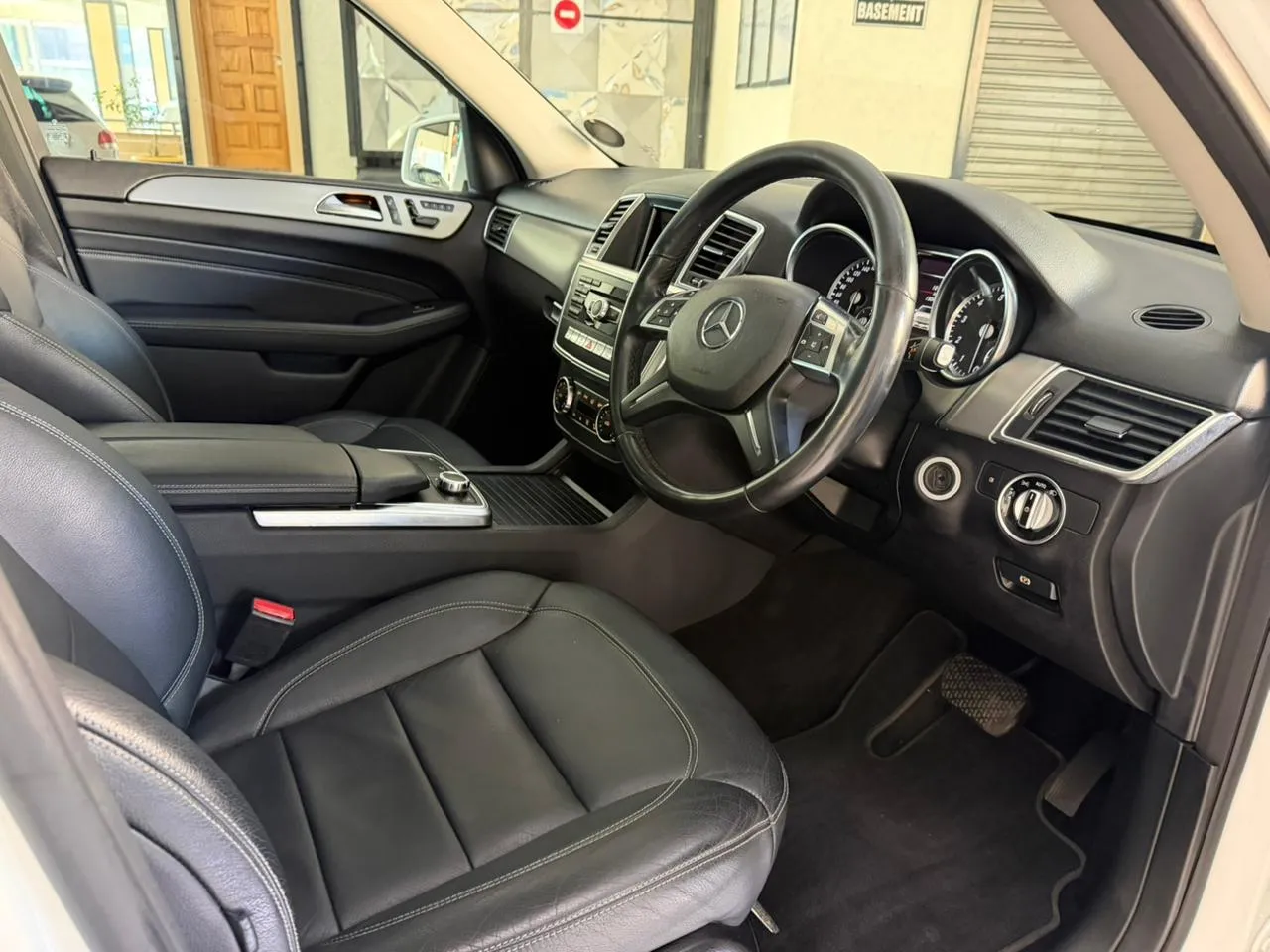 2016 Mercedes-Benz ML ML400, photo 8 of 16