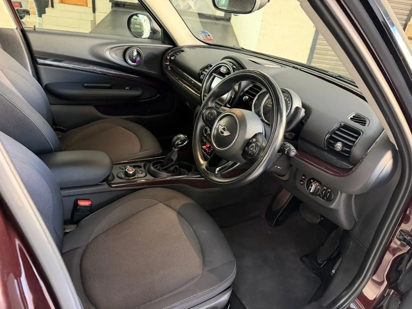 2016 MINI Clubman Cooper S Clubman, photo 10 of 16