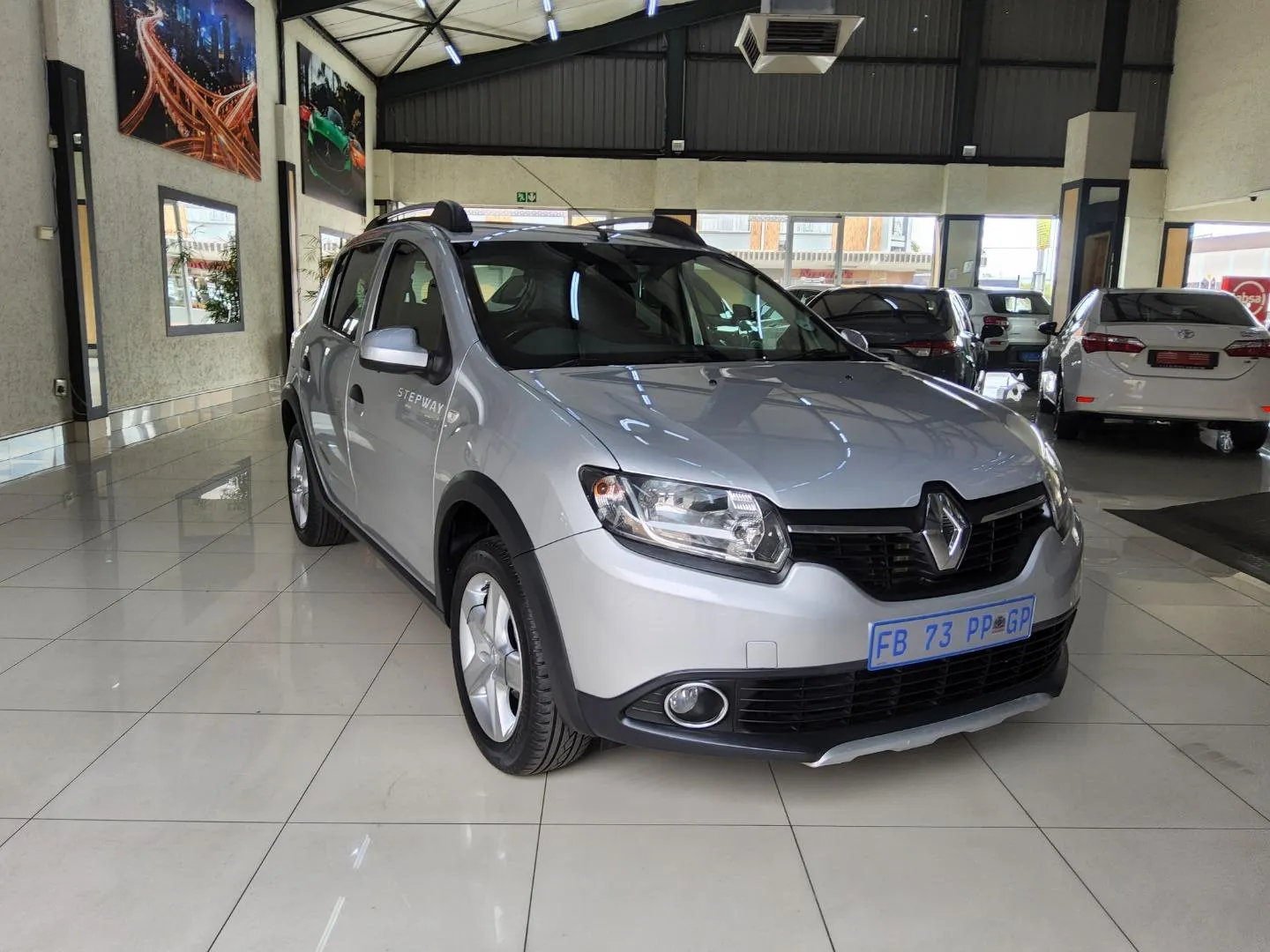 2016 Renault Sandero Stepway 66kW Turbo, photo 1 of 12