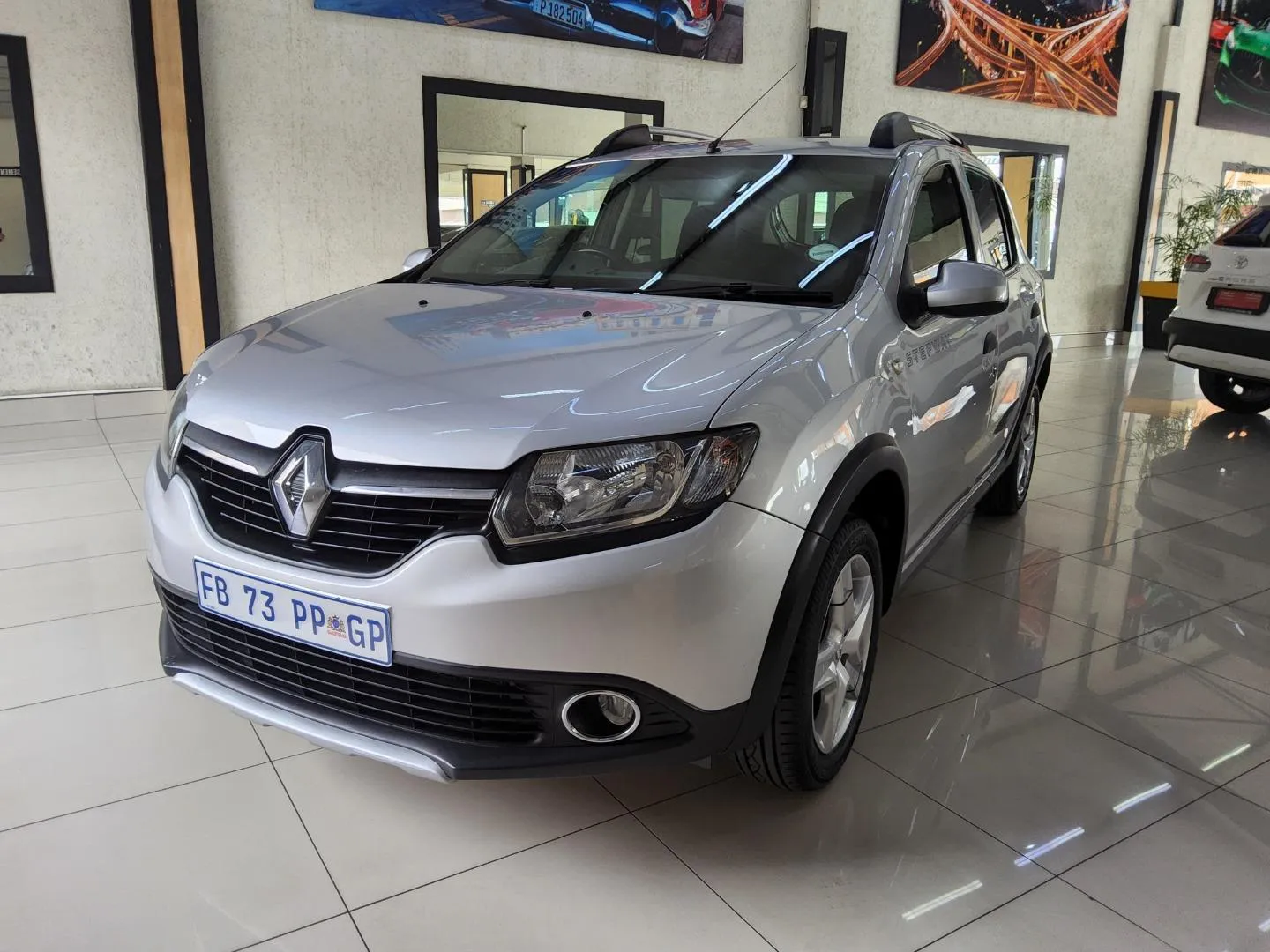 2016 Renault Sandero Stepway 66kW Turbo, photo 2 of 12