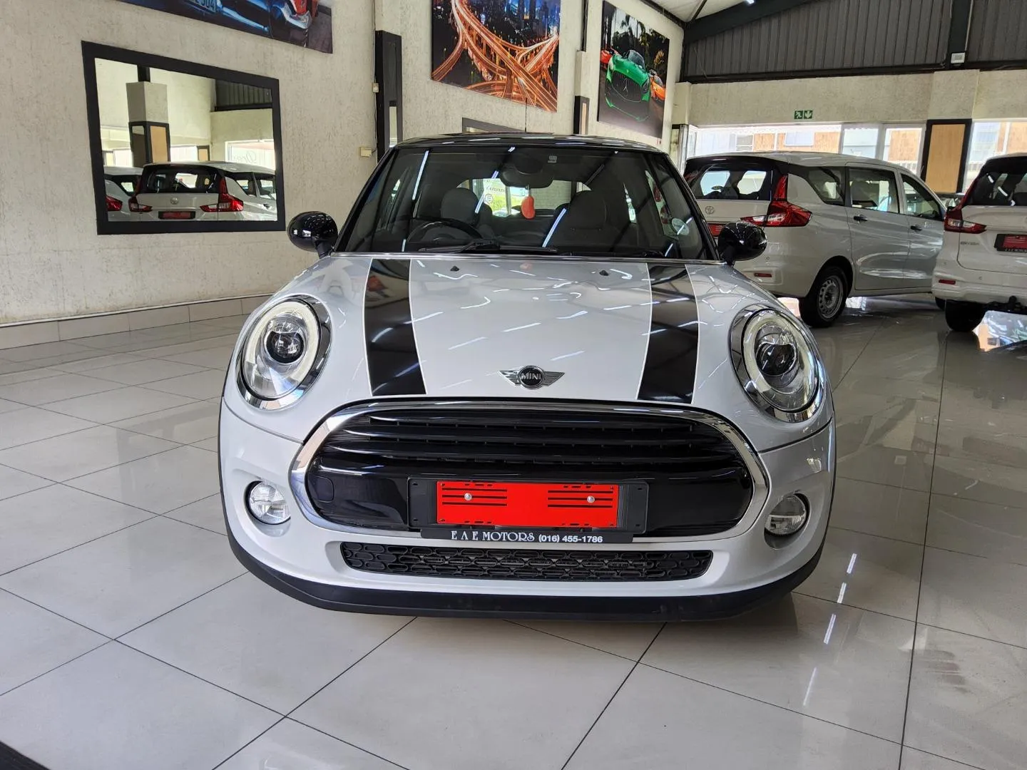 2017 MINI Hatch Cooper Hatch 3-Door Auto, photo 5 of 7