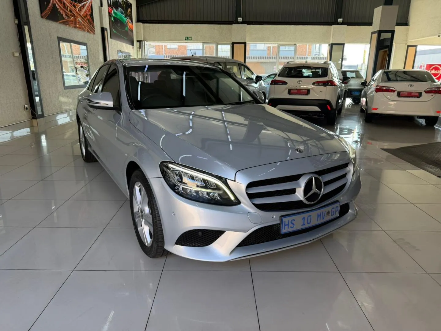 2018 Mercedes-Benz C-Class C180 Auto, photo 1 of 13