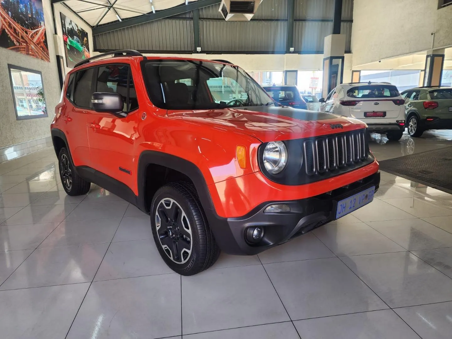 2019 Jeep Renegade 2.4 4x4 Trailhawk, photo 1 of 8