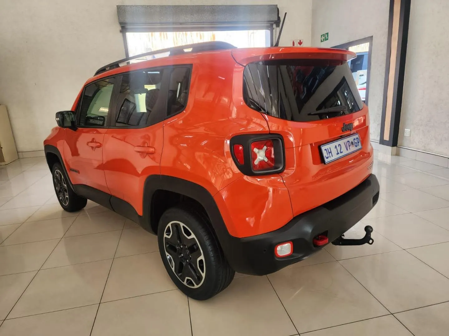 2019 Jeep Renegade 2.4 4x4 Trailhawk, photo 7 of 8