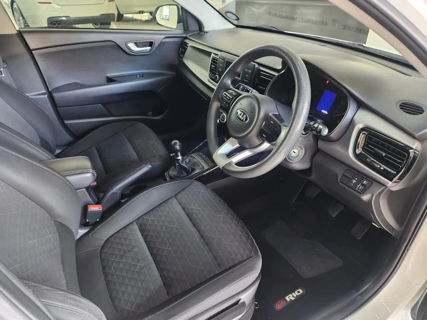 2019 Kia Rio hatch 1.2 LS, photo 10 of 13