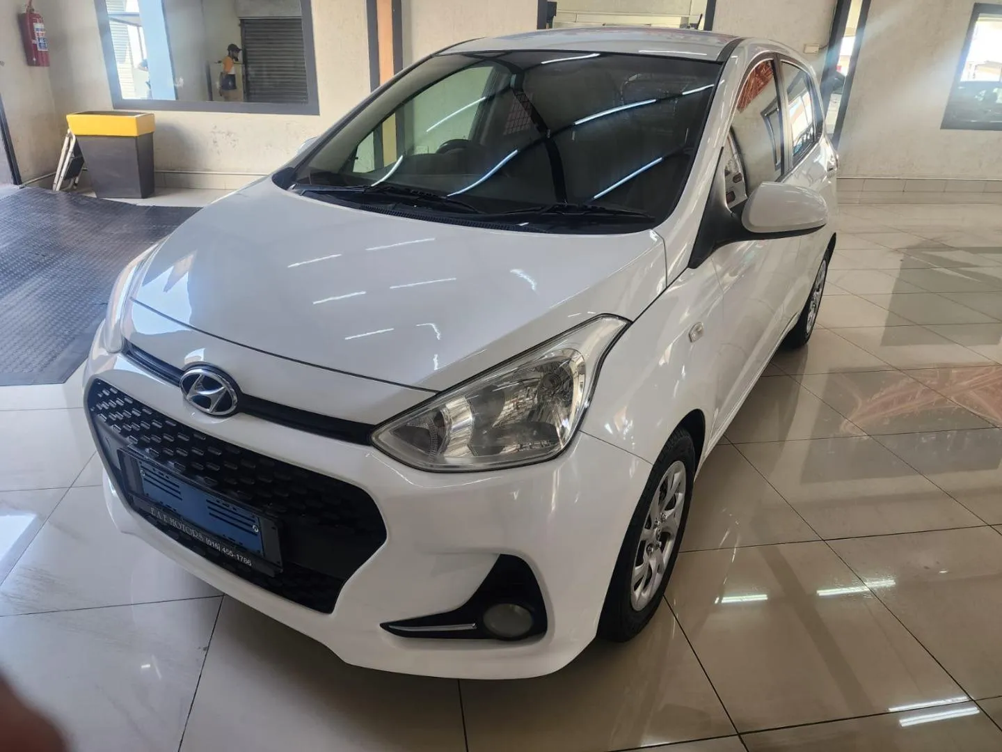 2020 Hyundai Grand i10 1.0 Motion Cargo Panel Van, photo 2 of 13