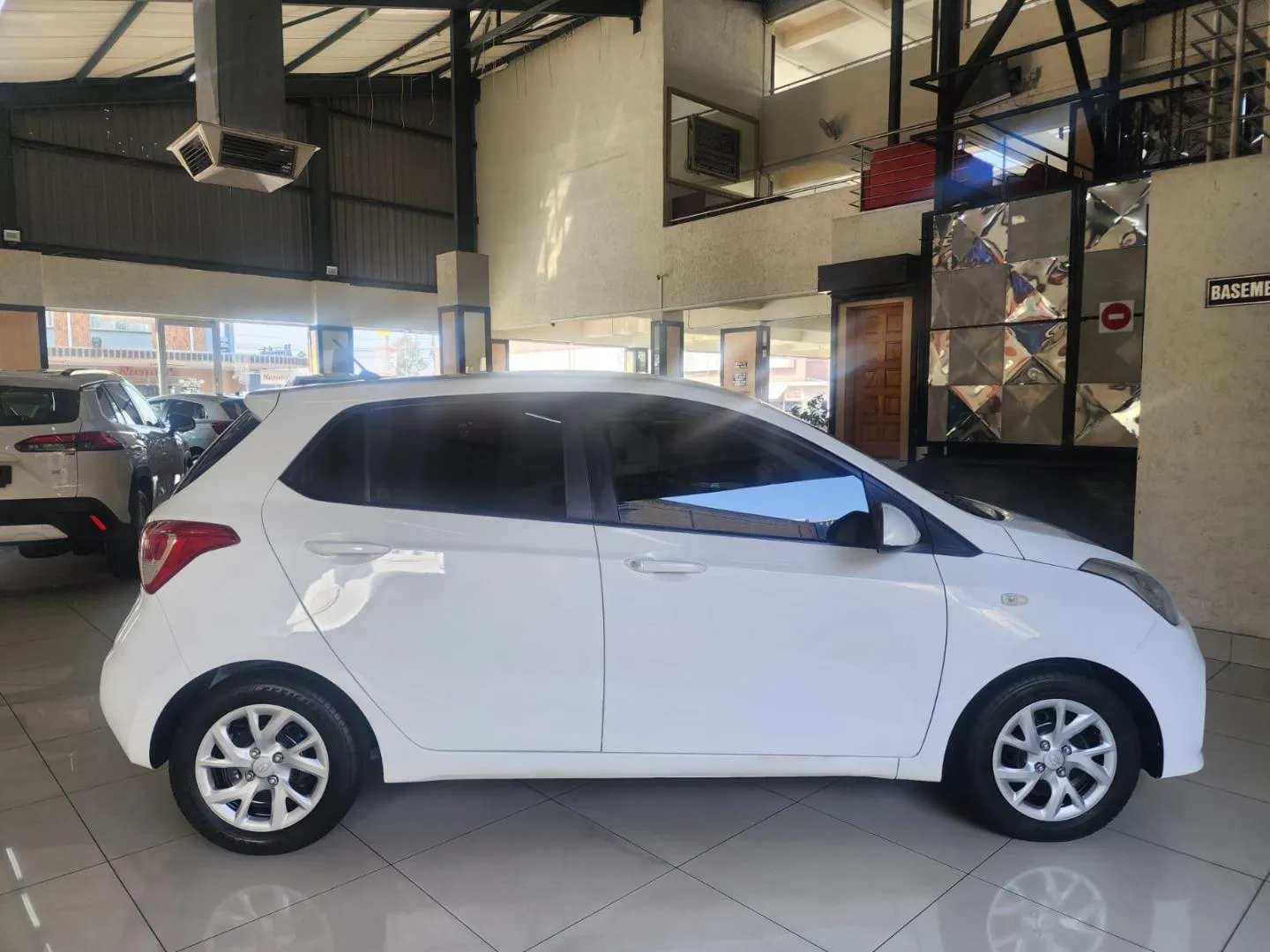2020 Hyundai Grand i10 1.0 Motion Cargo Panel Van, photo 3 of 13