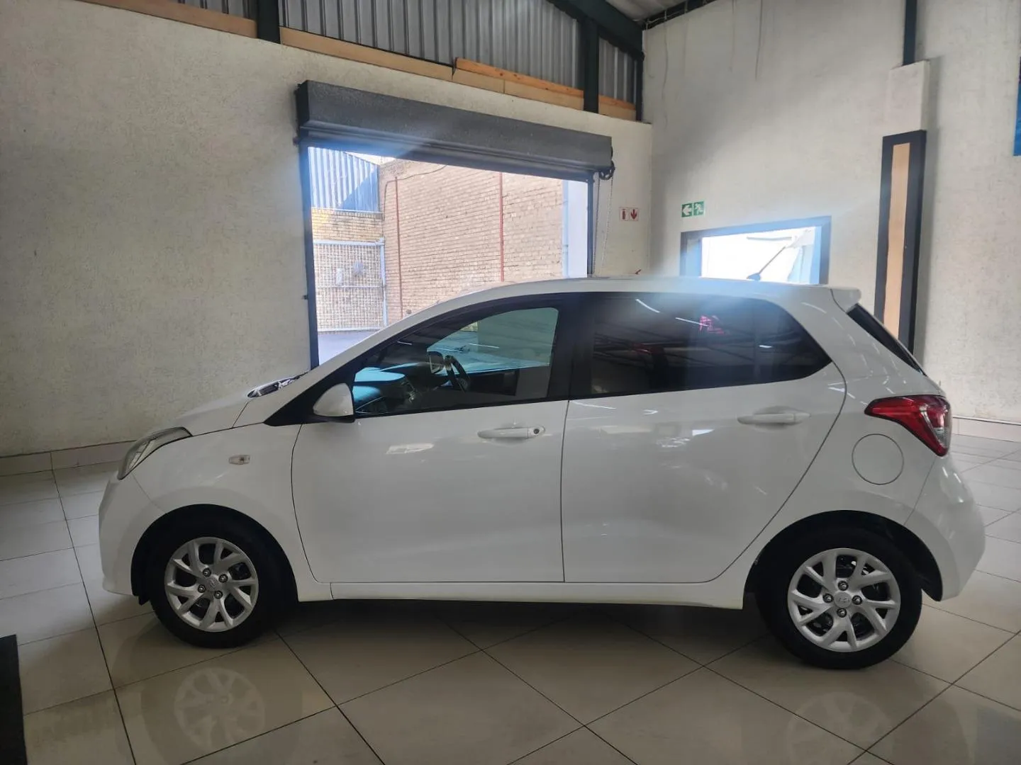 2020 Hyundai Grand i10 1.0 Motion Cargo Panel Van, photo 4 of 13