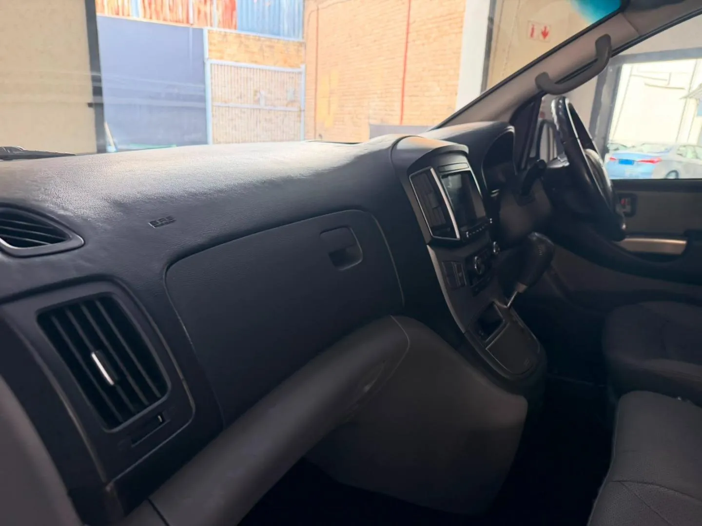 2020 Hyundai H-1 2.5CRDi Elite 12-Seater, photo 11 of 19