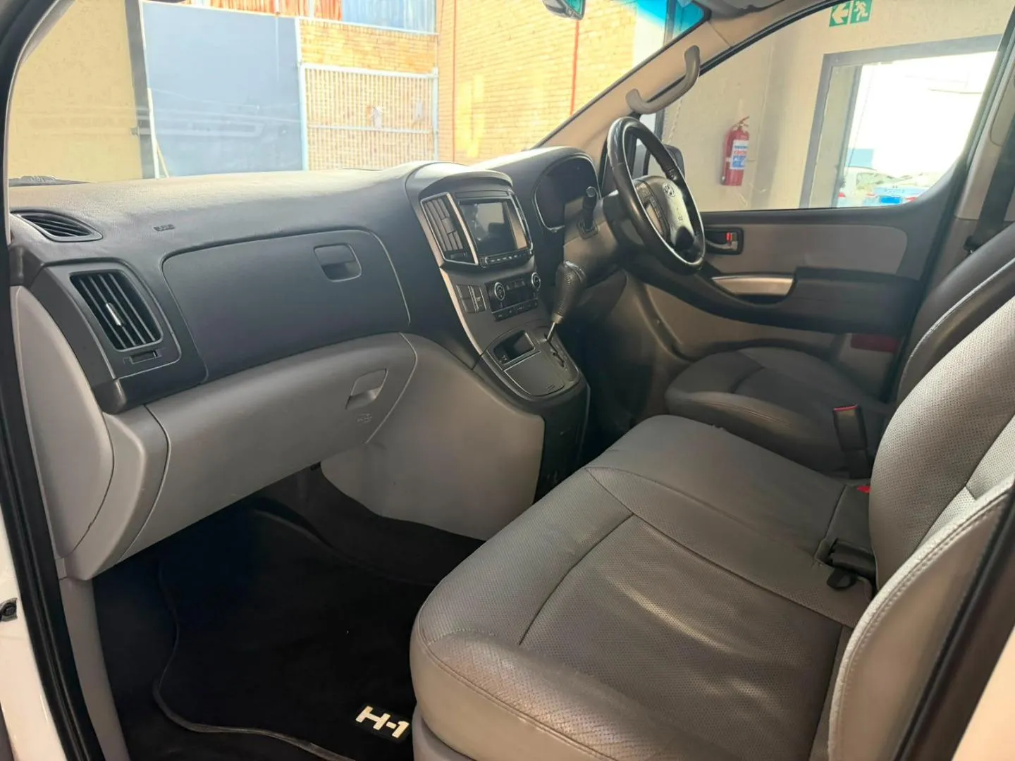 2020 Hyundai H-1 2.5CRDi Elite 12-Seater, photo 14 of 19