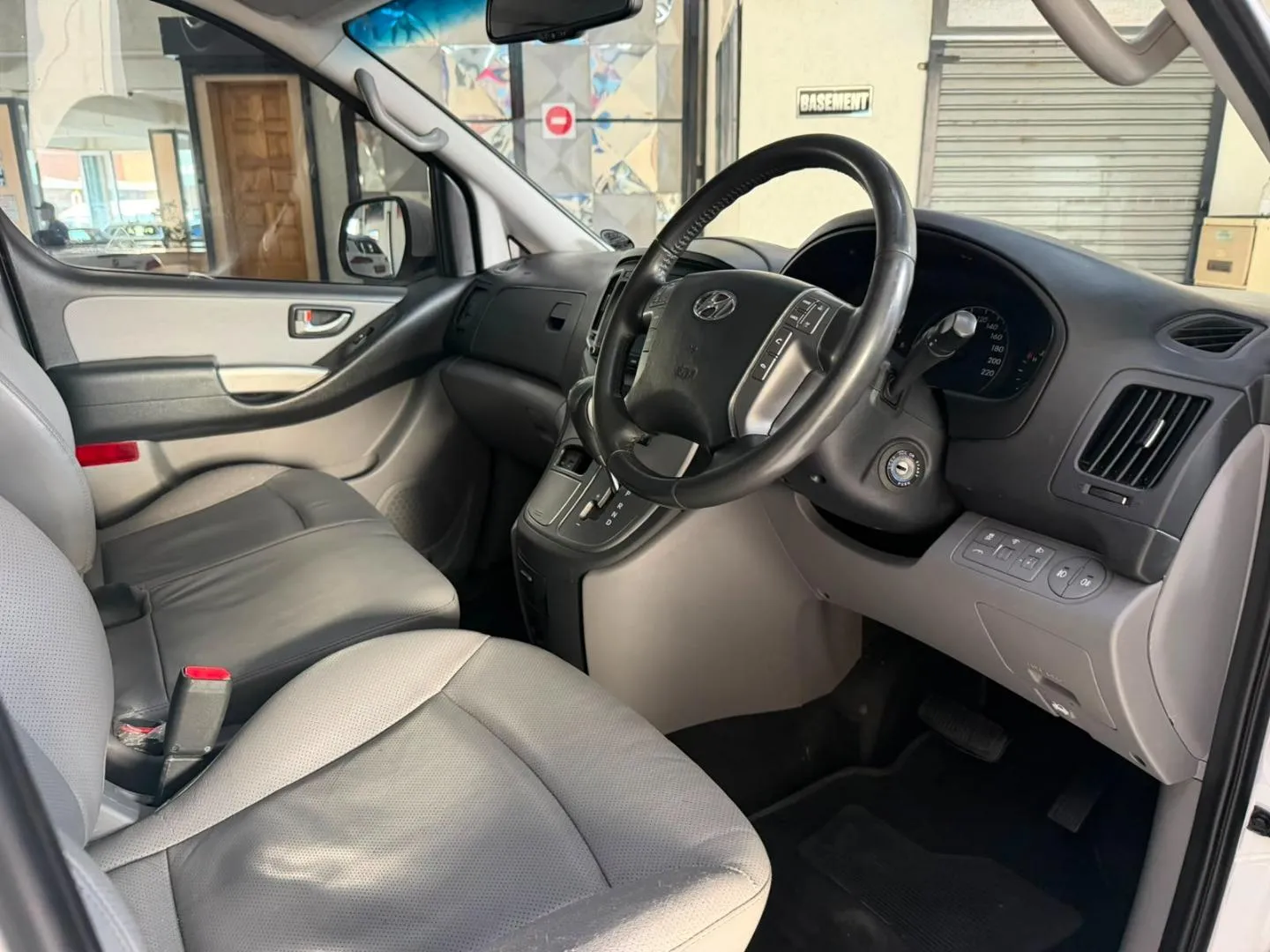 2020 Hyundai H-1 2.5CRDi Elite 12-Seater, photo 16 of 19