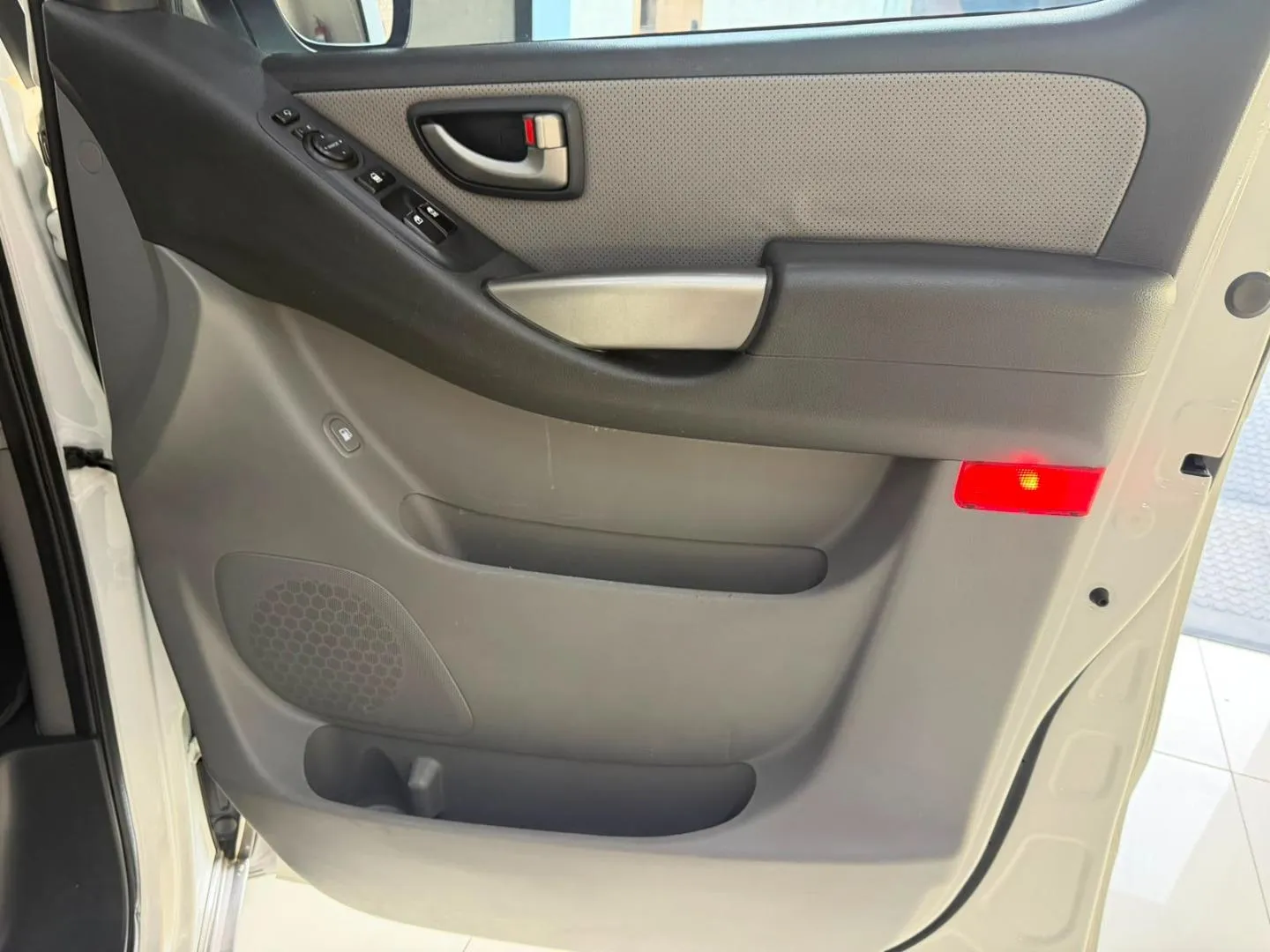2020 Hyundai H-1 2.5CRDi Elite 12-Seater, photo 17 of 19