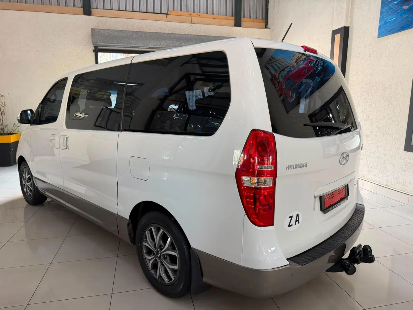2020 Hyundai H-1 2.5CRDi Elite 12-Seater, photo 7 of 19