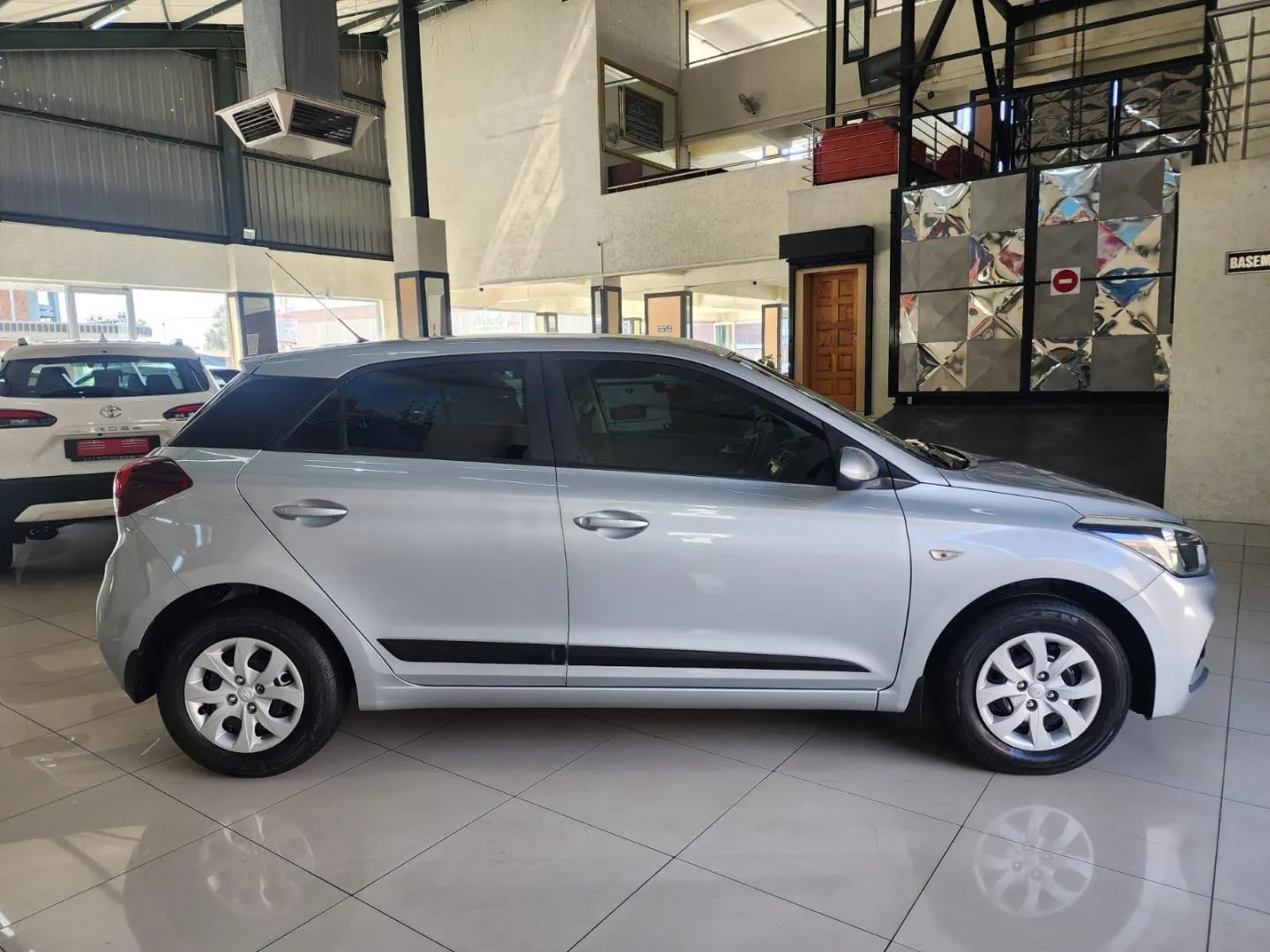 2020 Hyundai i20 1.2 Motion, photo 3 of 7