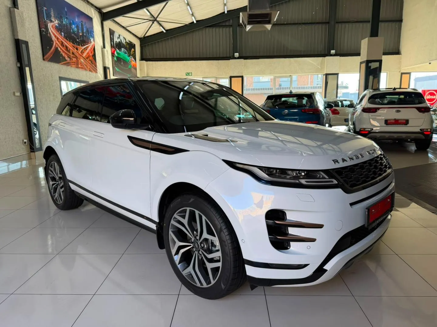 2020 Land Rover Range Rover Evoque D180 R-Dynamic SE First Edition, photo 1 of 10