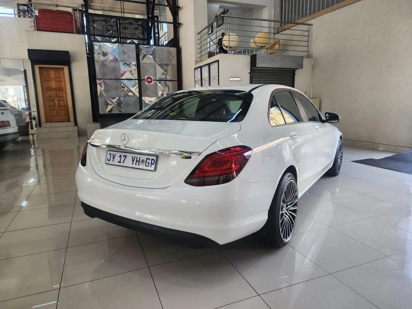 2020 Mercedes-Benz C-Class C180, photo 6 of 12
