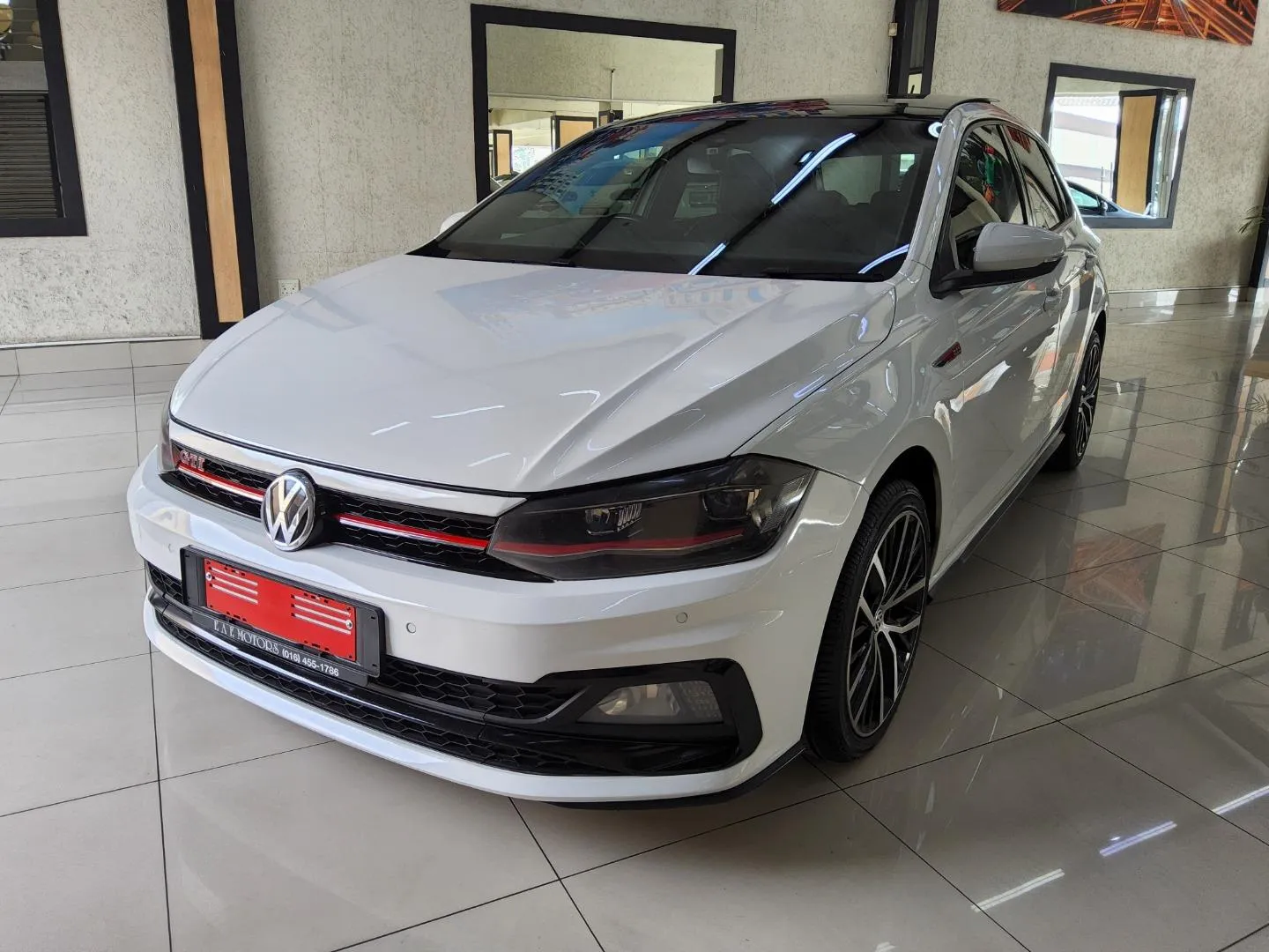 2020 Volkswagen Polo GTI, photo 2 of 15