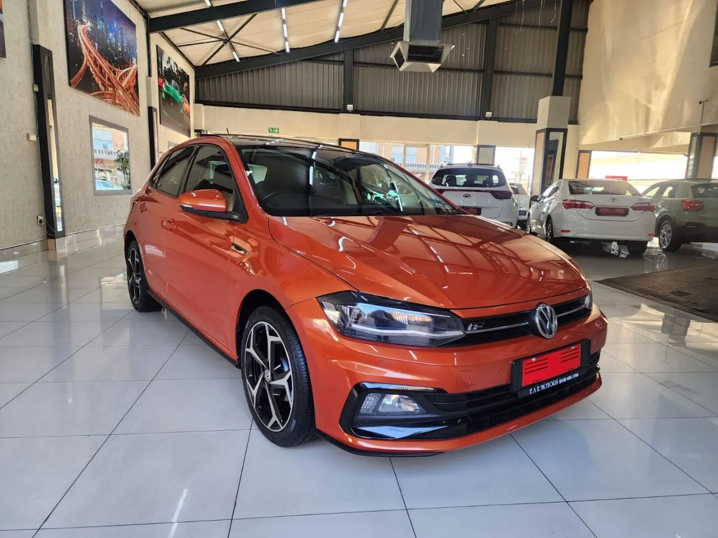 2020 Volkswagen Polo Hatch 1.0TSI Comfortline R-Line Auto, photo 1 of 15