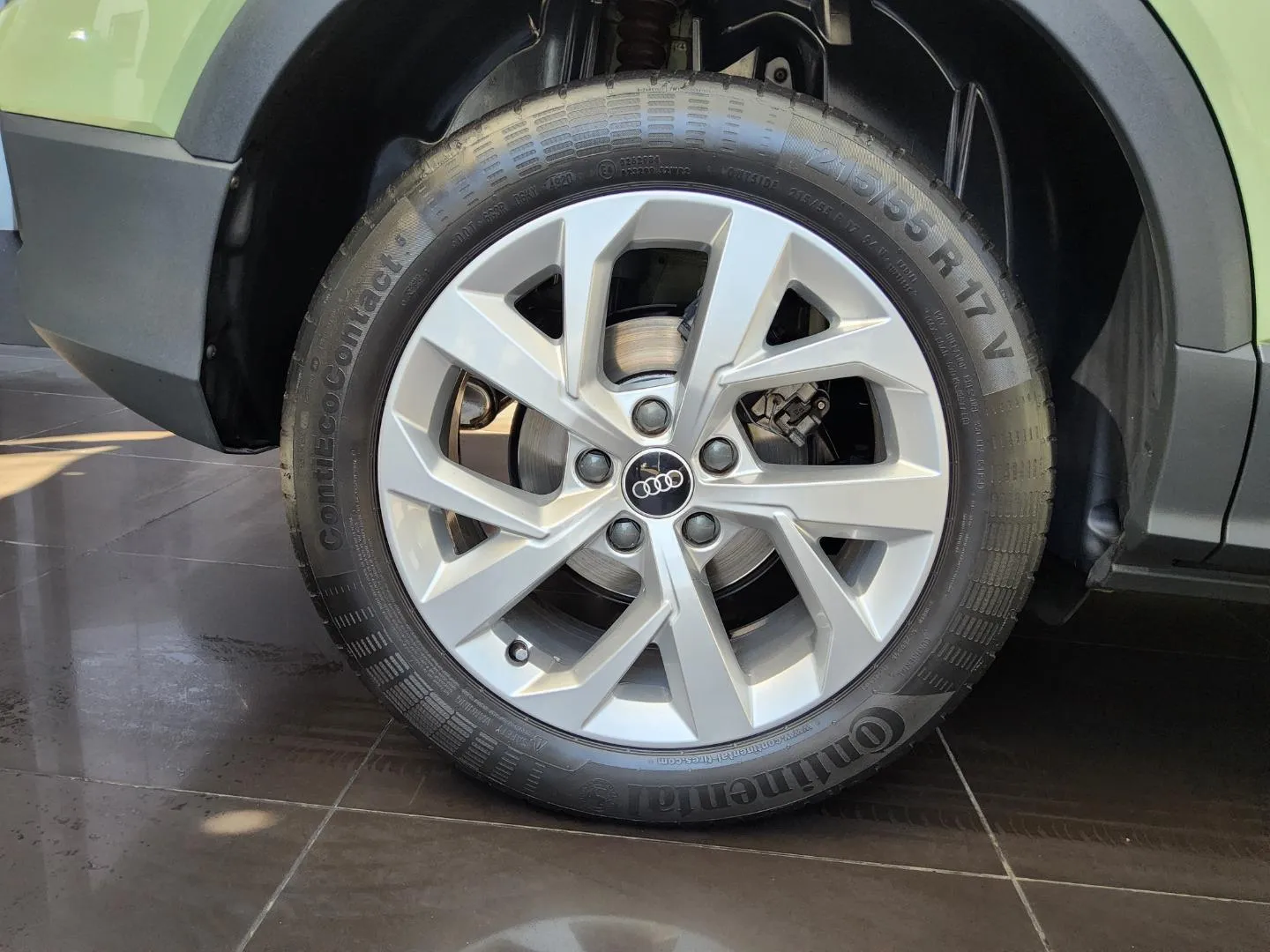 2021 Audi Q2 35TFSI S Line, photo 9 of 10