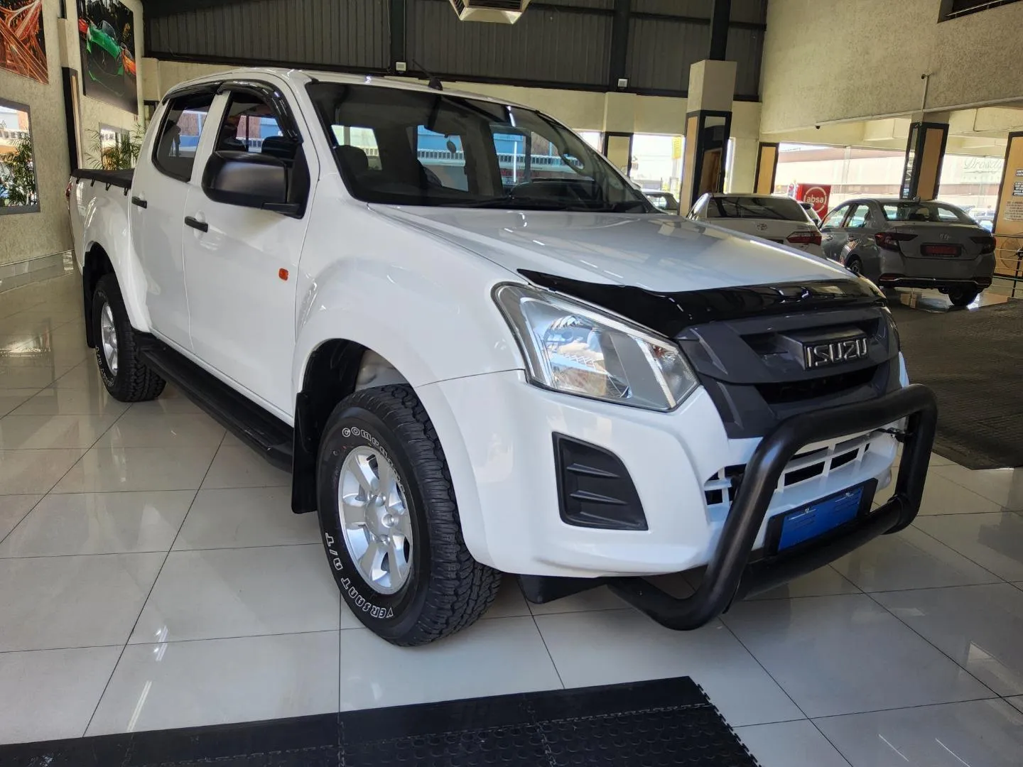 2021 Isuzu D-Max 250 Double Cab Hi-Ride Auto, photo 1 of 14
