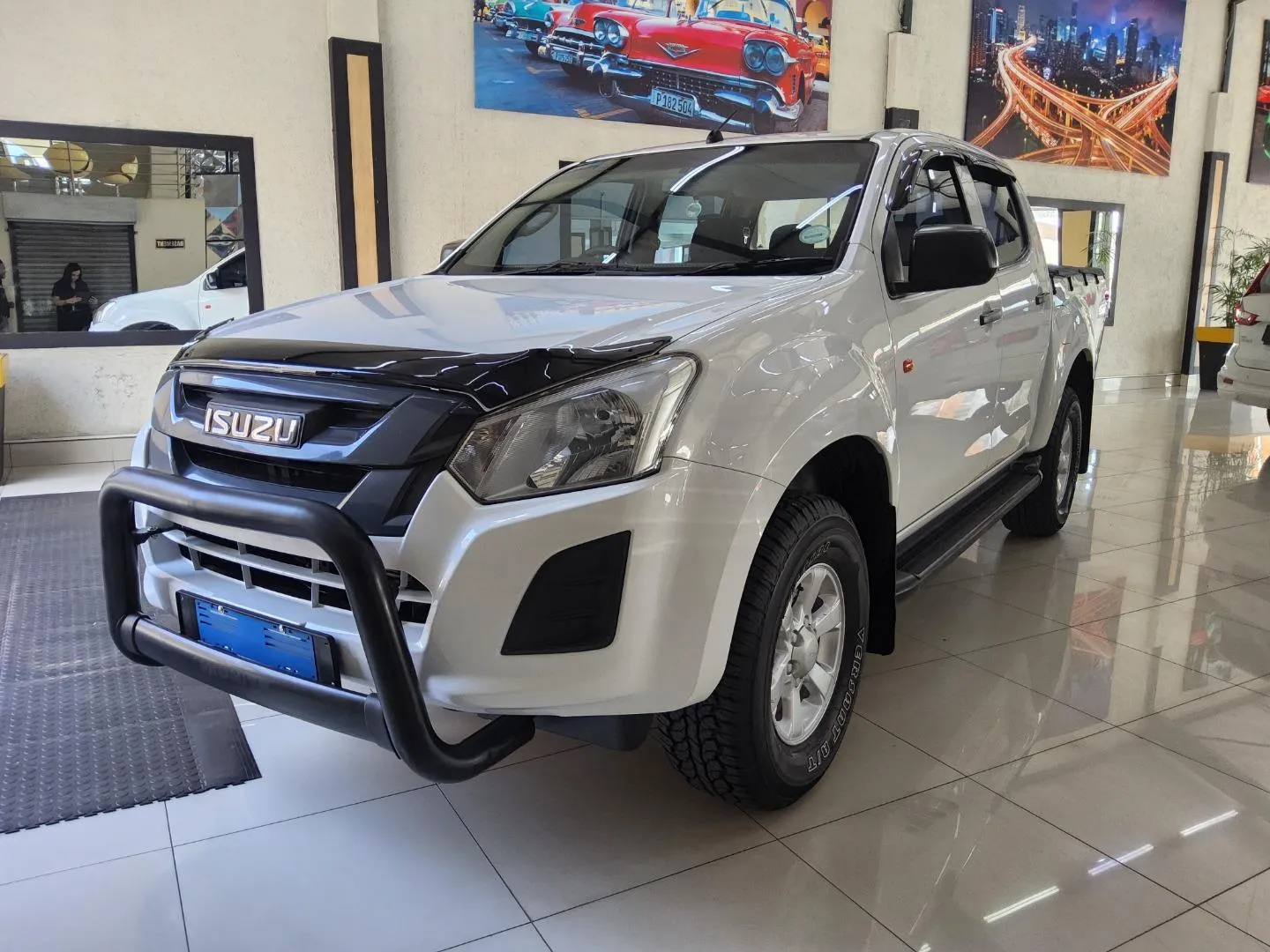 2021 Isuzu D-Max 250 Double Cab Hi-Ride Auto, photo 2 of 14