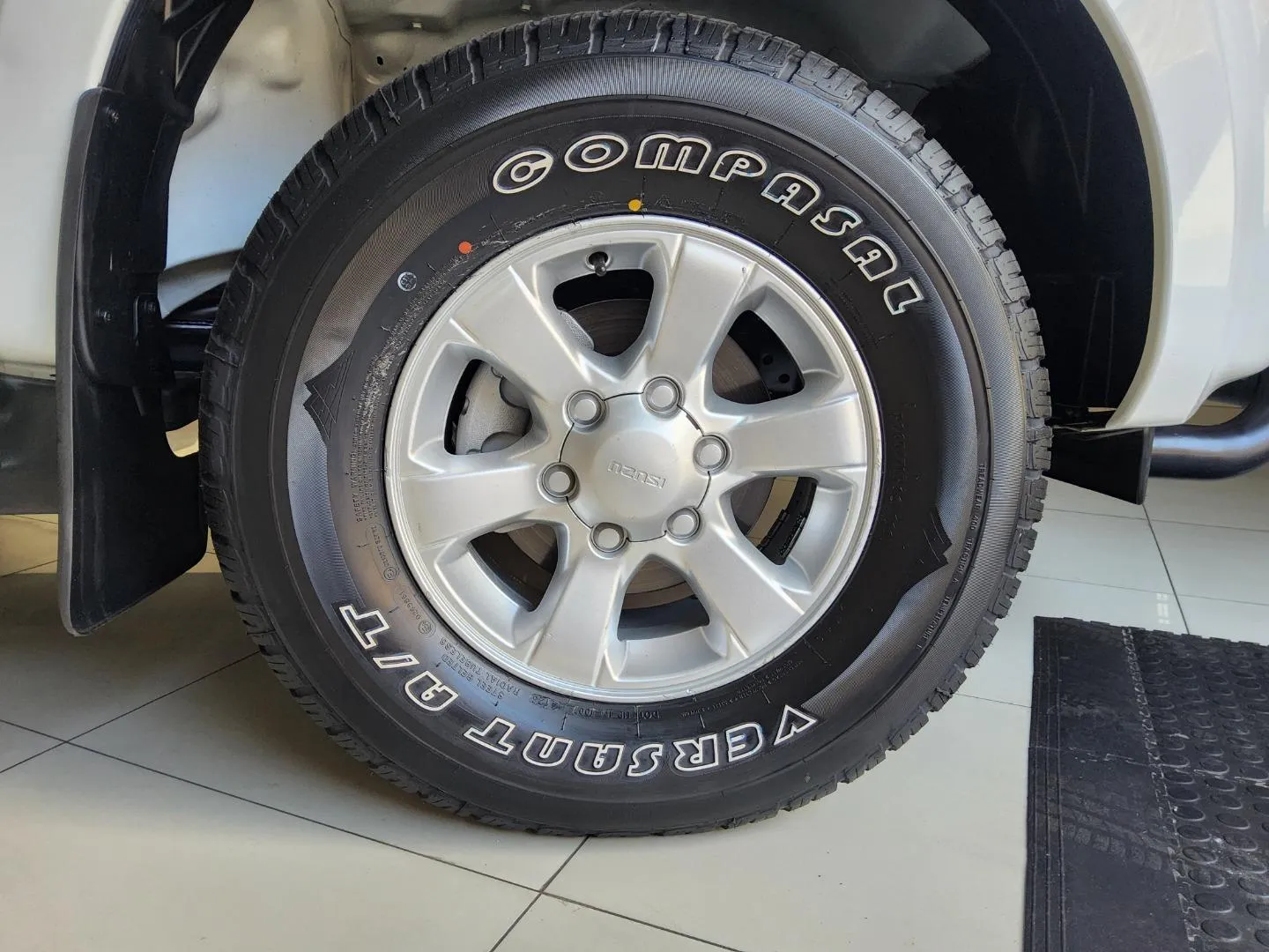2021 Isuzu D-Max 250 Double Cab Hi-Ride Auto, photo 13 of 14
