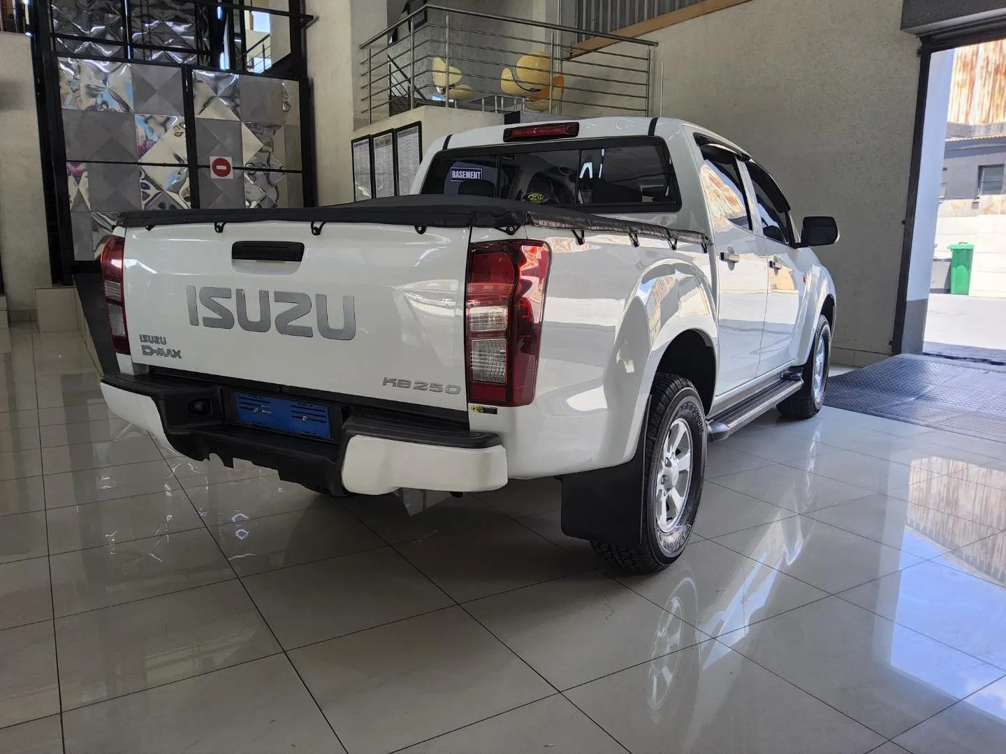 2021 Isuzu D-Max 250 Double Cab Hi-Ride Auto, photo 7 of 14