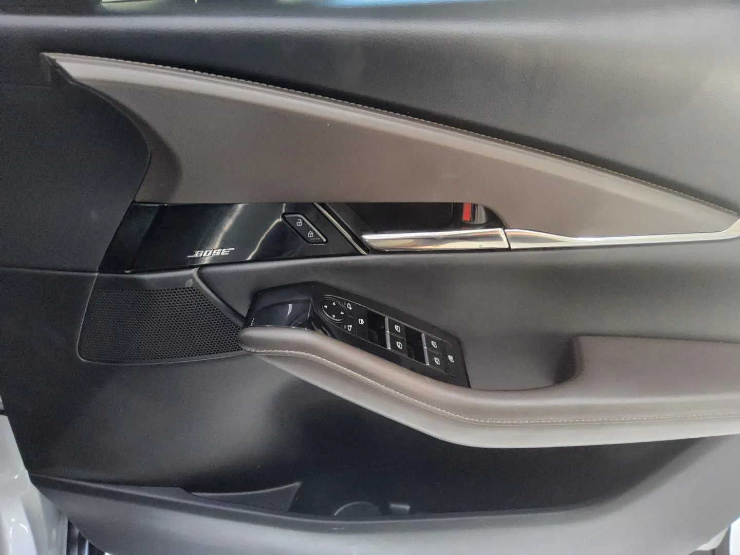 2021 Mazda CX-30 2.0 Individual, photo 12 of 14