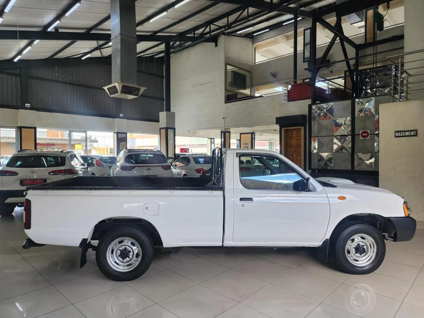 2021 Nissan NP300 Hardbody 2.5TDi, photo 3 of 9