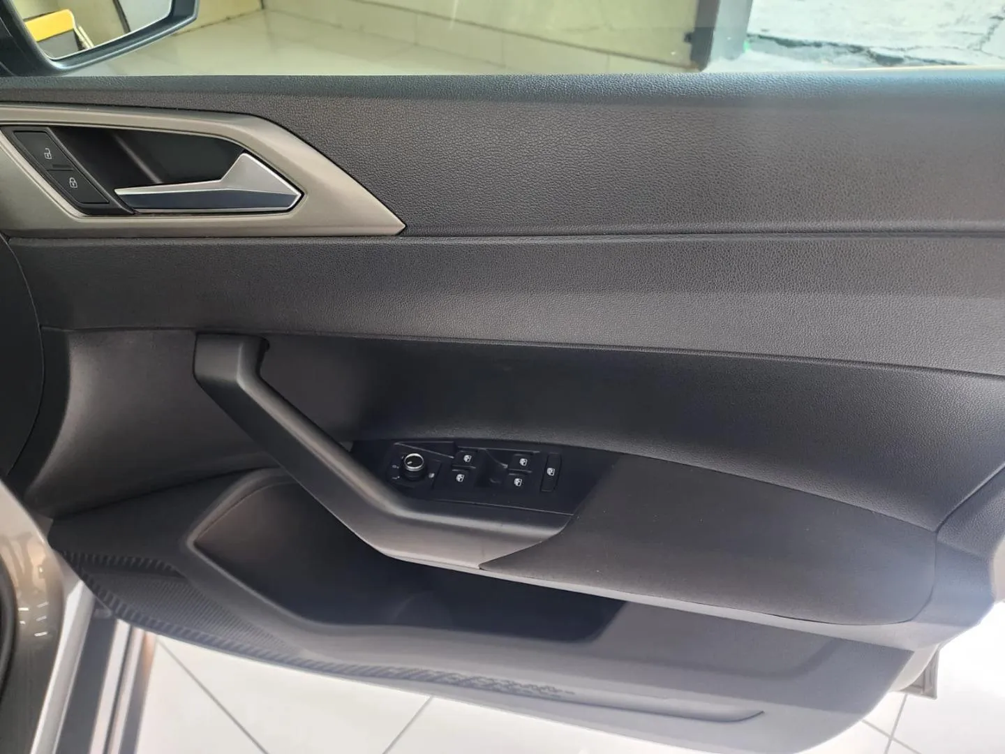 2021 Volkswagen Polo Hatch 1.0TSI Comfortline R-Line, photo 12 of 15