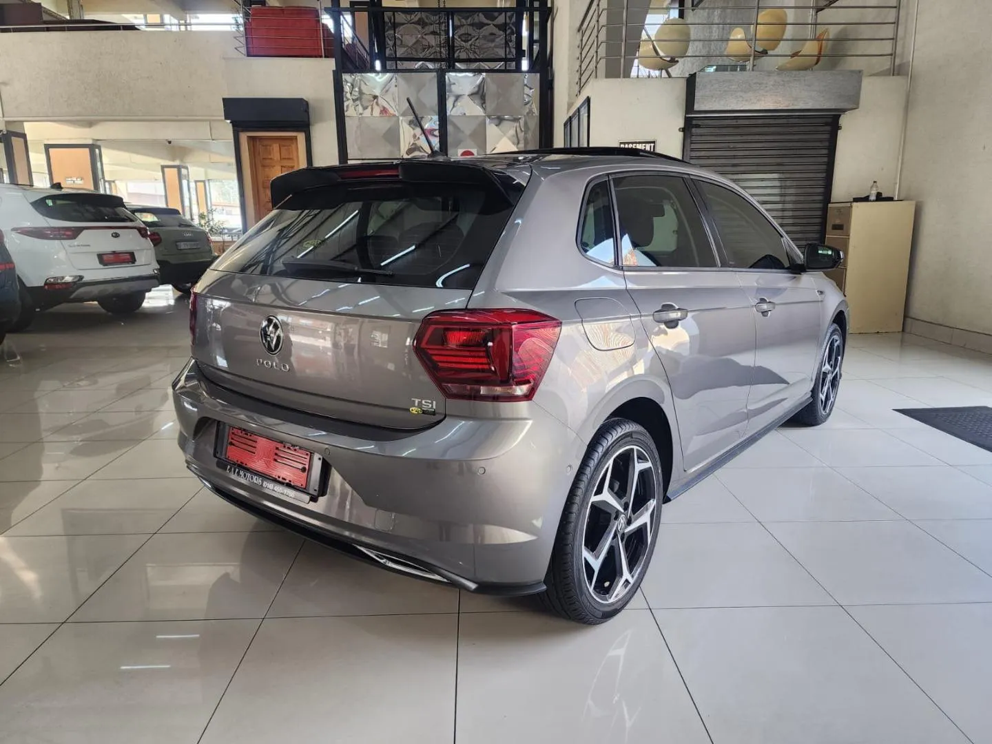 2021 Volkswagen Polo Hatch 1.0TSI Comfortline R-Line, photo 6 of 15