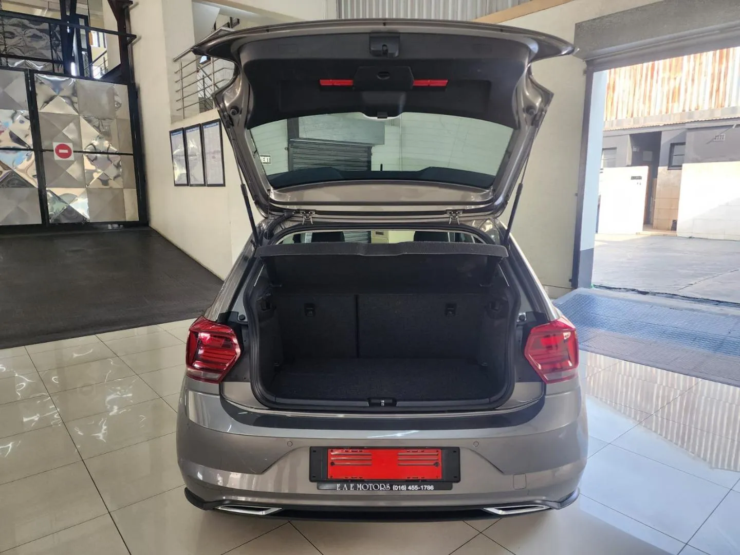 2021 Volkswagen Polo Hatch 1.0TSI Comfortline R-Line, photo 8 of 15