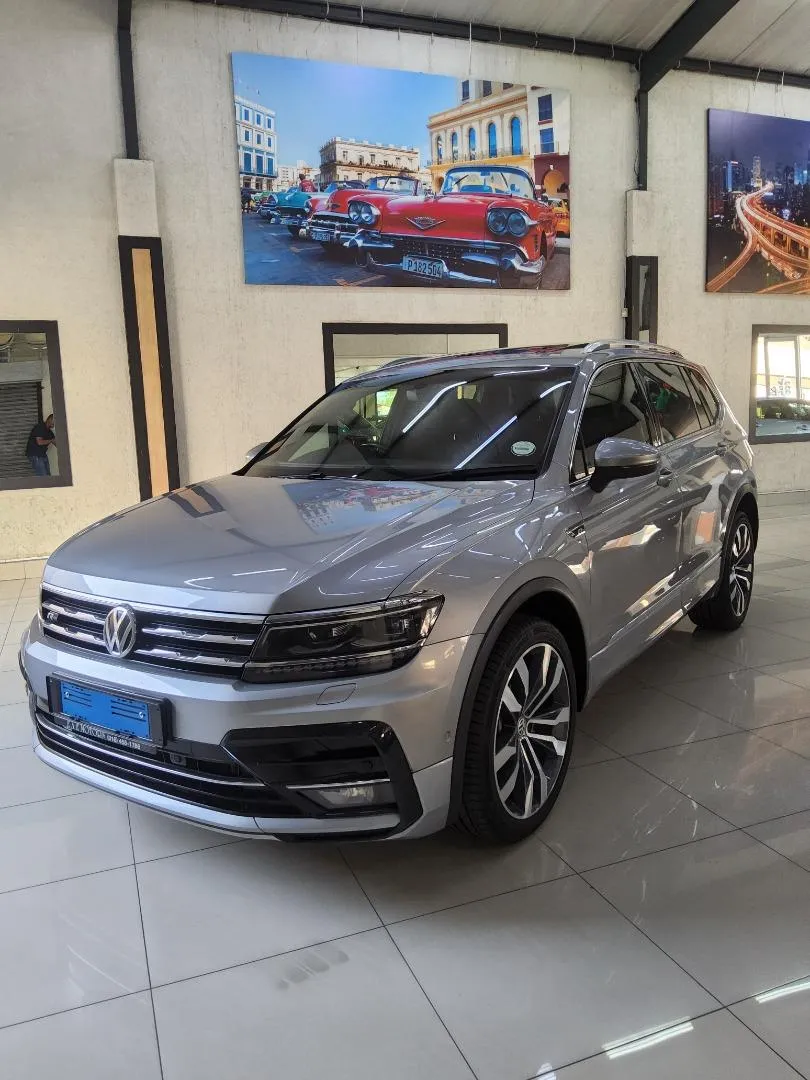 2021 Volkswagen Tiguan Allspace 2.0TSI 4Motion Highline R-Line, photo 2 of 7